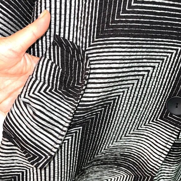 Damee Womens Swing Jacket Black Silver Size Small Art To Wear Polyester Spandex - Picture 6 of 12